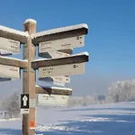 Welcome In - In Niedersfeld-winterberg, Auf Einem Hügel Gelegen, Mit Sauna *